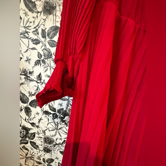 City Chic Vibrant Red Dress Long Sleeve Women’s Size 24 XXL Elastic & Flowy - Picture 3 of 8